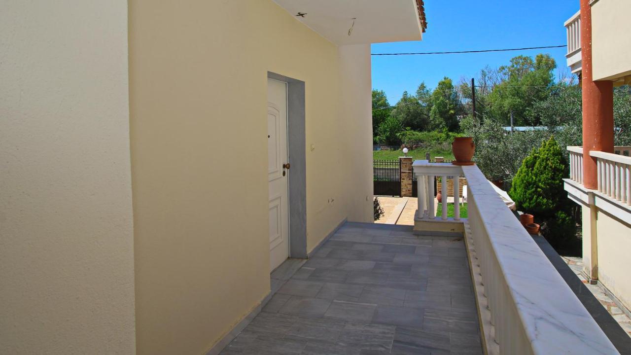 Starfish Villa Nea Iraklitsa Exteriör bild