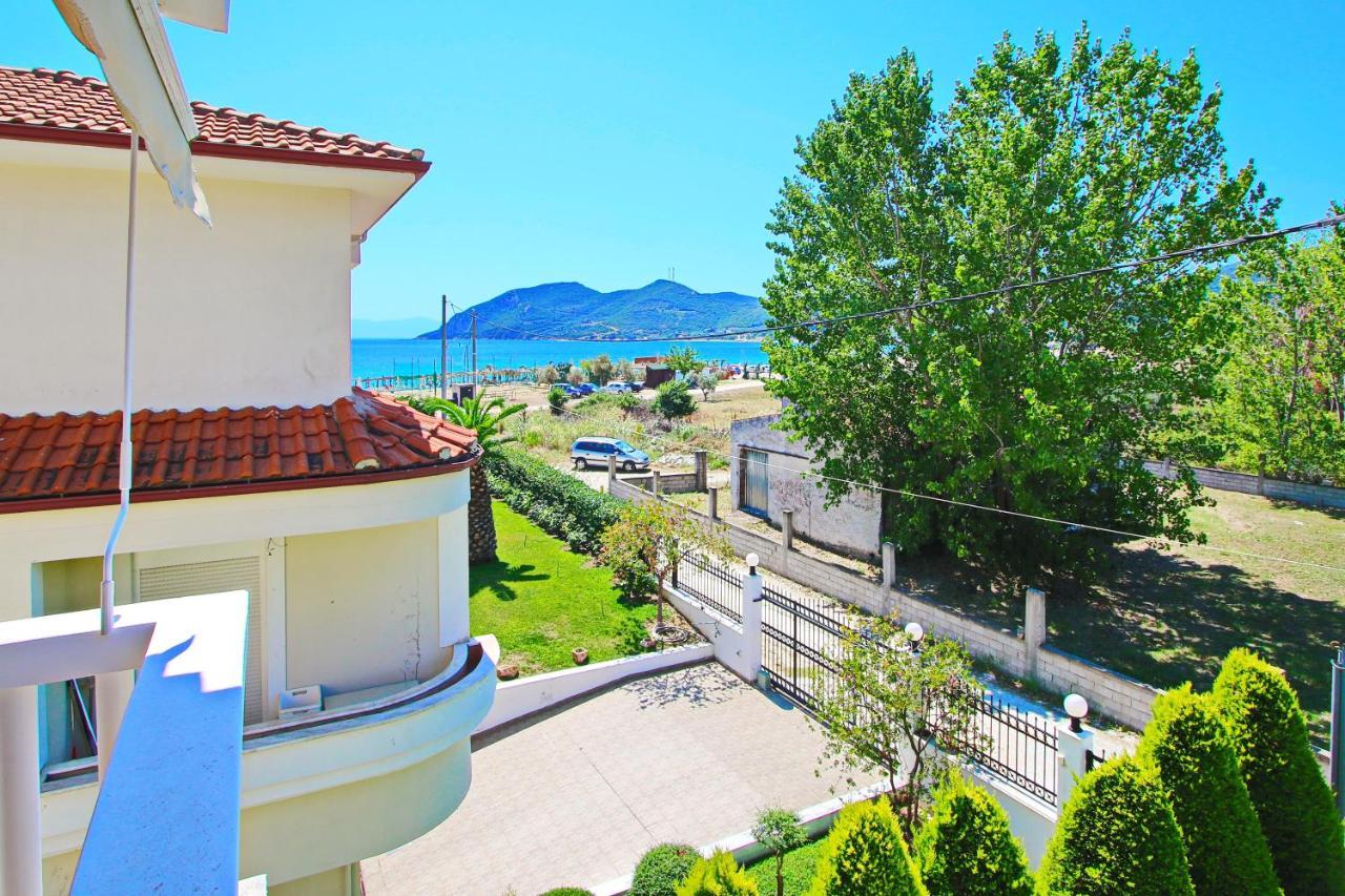 Starfish Villa Nea Iraklitsa Exteriör bild